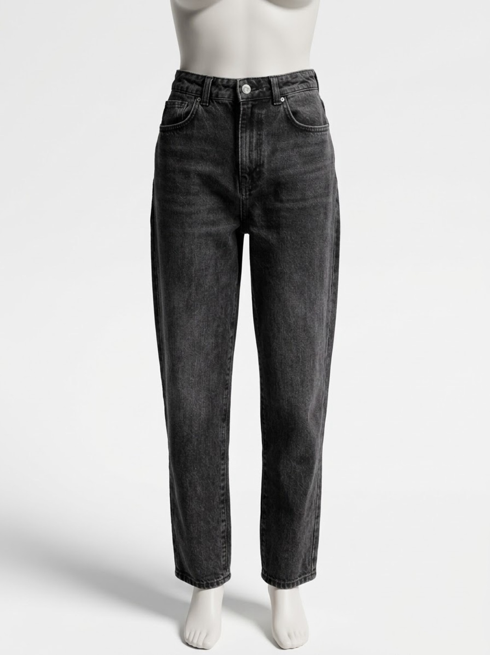 Zara High-Rise Straight Jeans in Washed Black Size 4